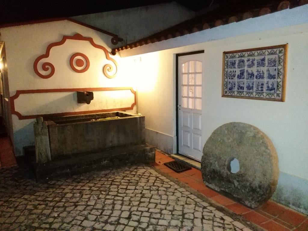 Bed and Breakfast Pegada Real Óbidos Esterno foto