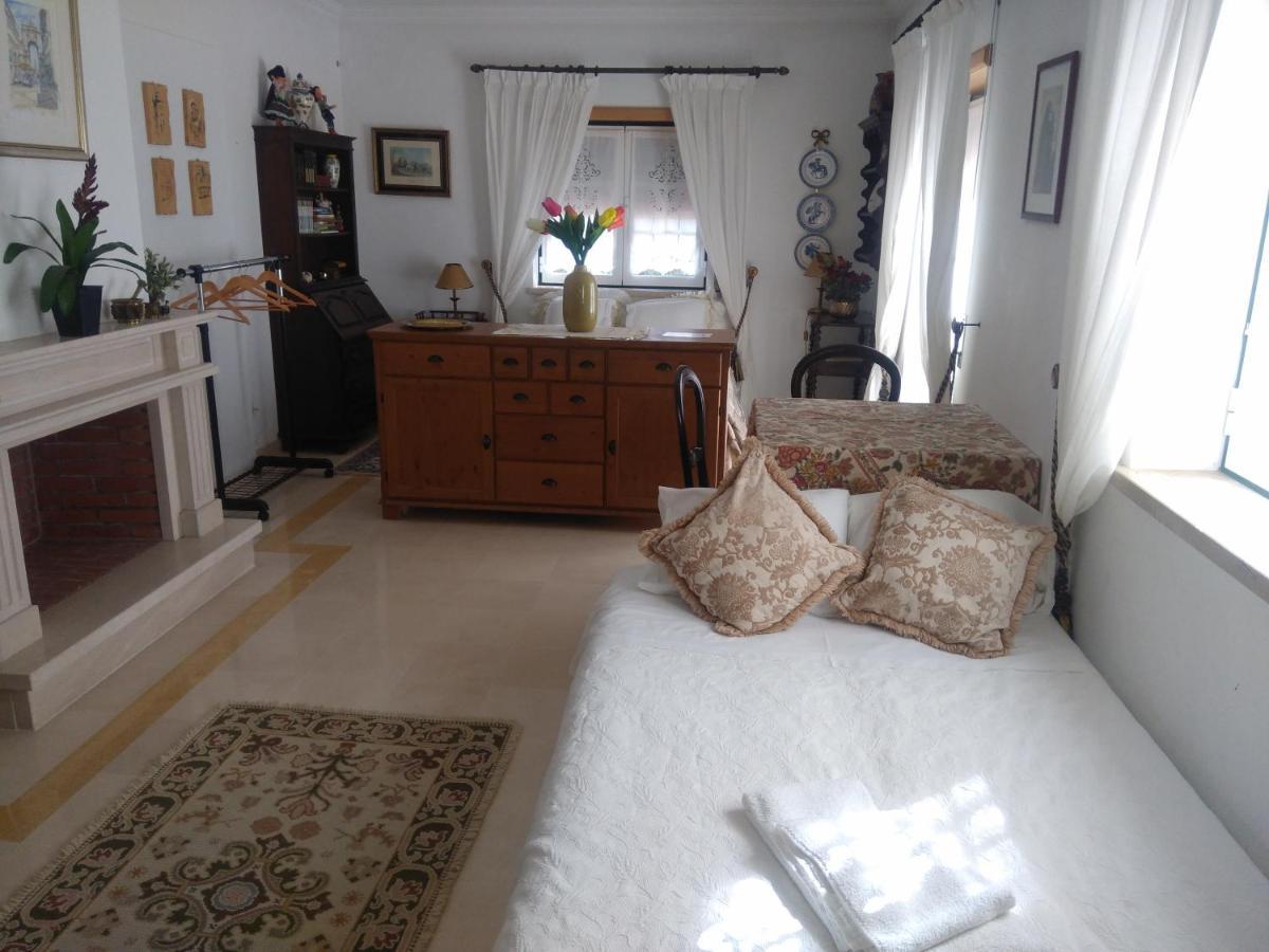 Bed and Breakfast Pegada Real Óbidos Esterno foto