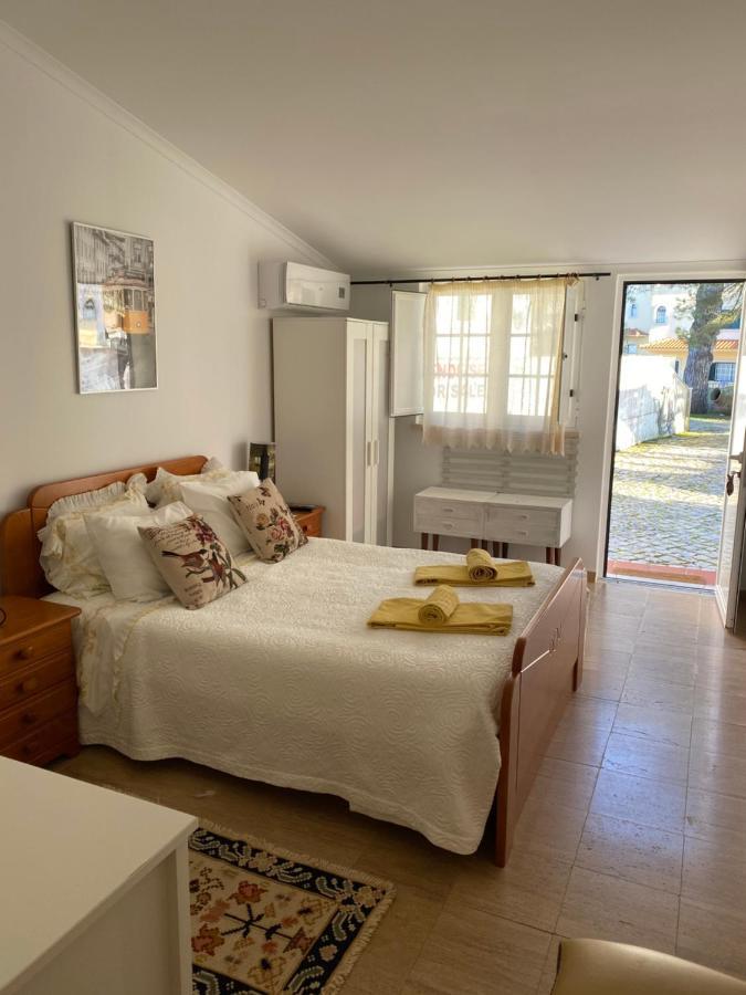 Bed and Breakfast Pegada Real Óbidos Esterno foto