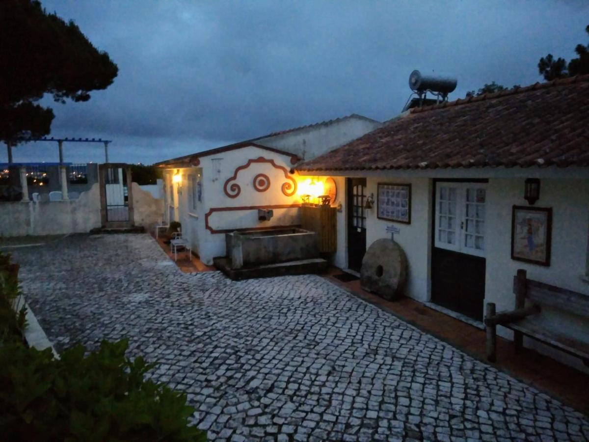 Bed and Breakfast Pegada Real Óbidos Esterno foto